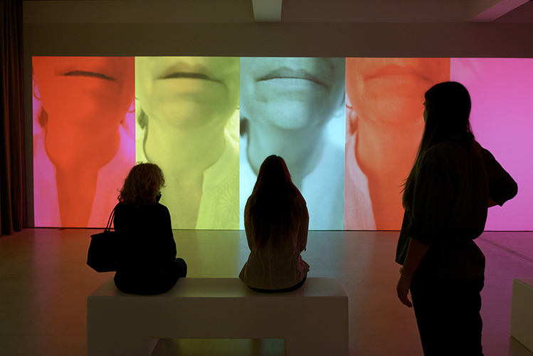 Mareike Lee + Marc Sabat, HANDS to MOUTHS, video installation