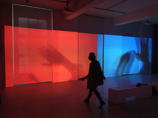 Mareike Lee + Marc Sabat, HANDS to MOUTHS, video installation
