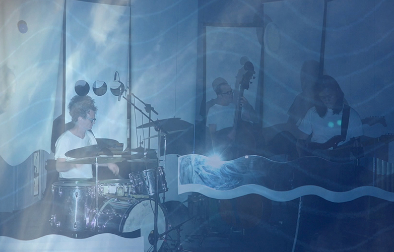 Mareike Lee + Marc Sabat, HANDS to MOUTHS, video installation