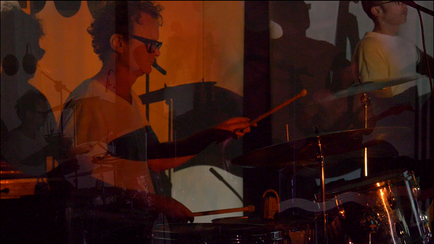 Mareike Lee + Marc Sabat, HANDS to MOUTHS, video installation
