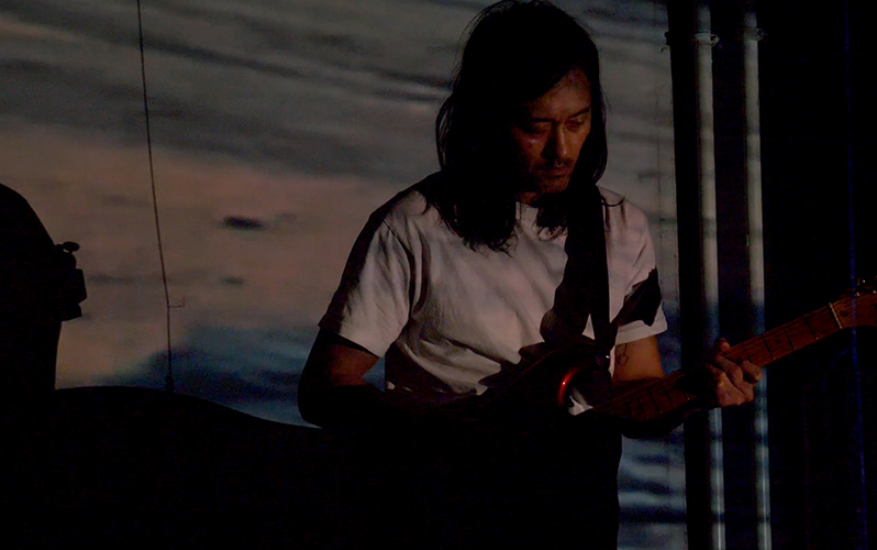Mareike Lee + Marc Sabat, HANDS to MOUTHS, video installation